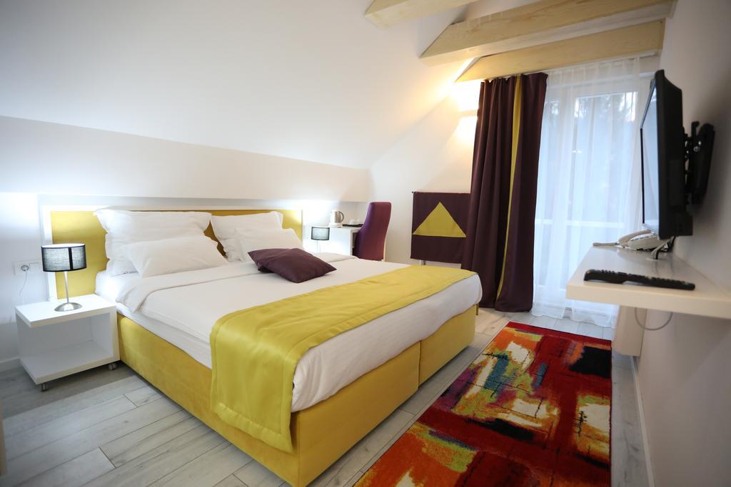 Hotel Boutique Libris Сараево Экстерьер фото