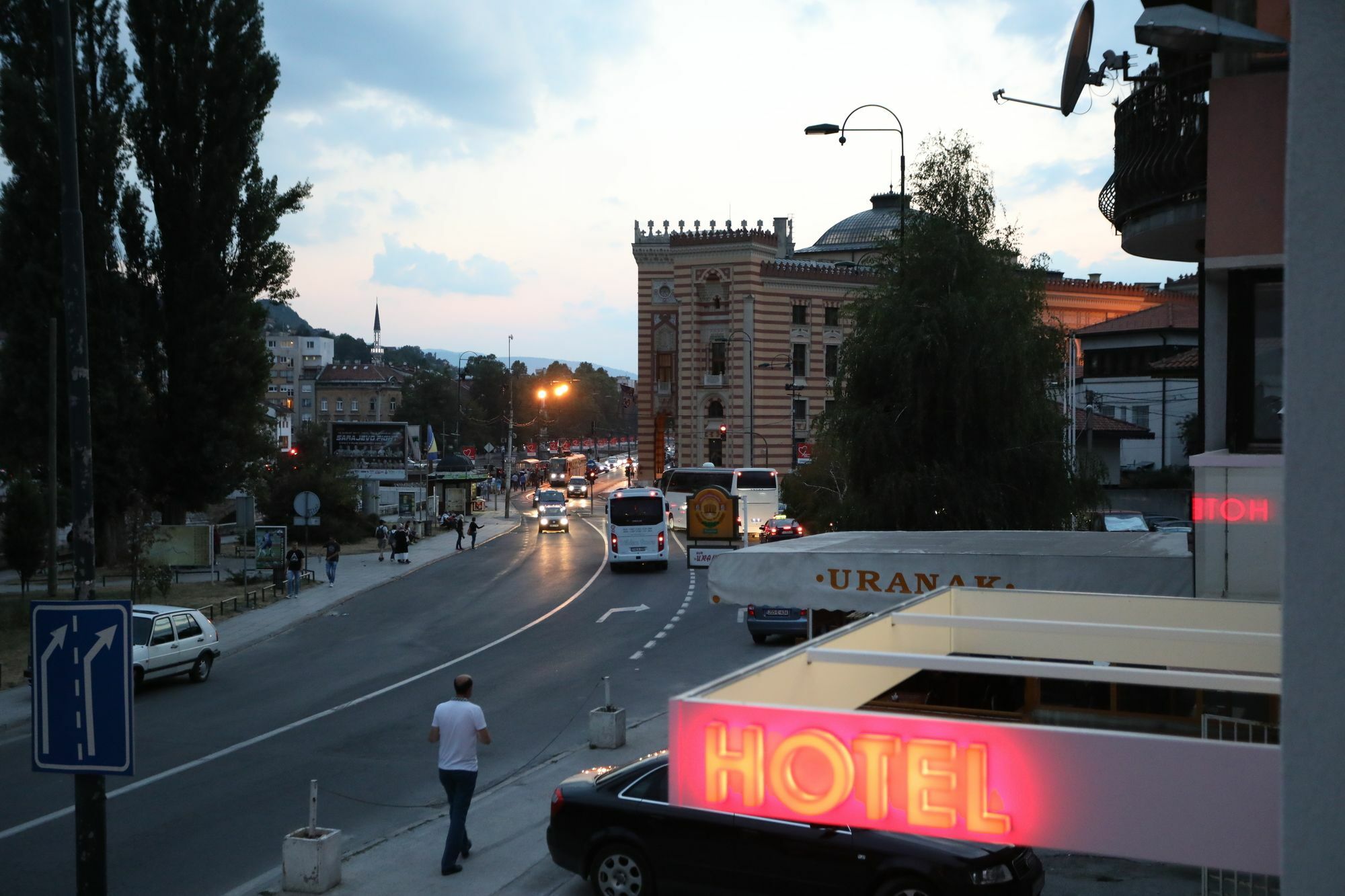 Hotel Boutique Libris Сараево Экстерьер фото